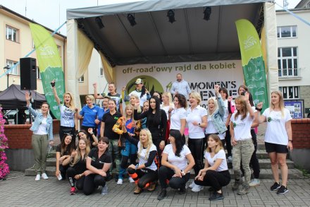 Pamiątkowe zdjęcie z inauguracji rajdu